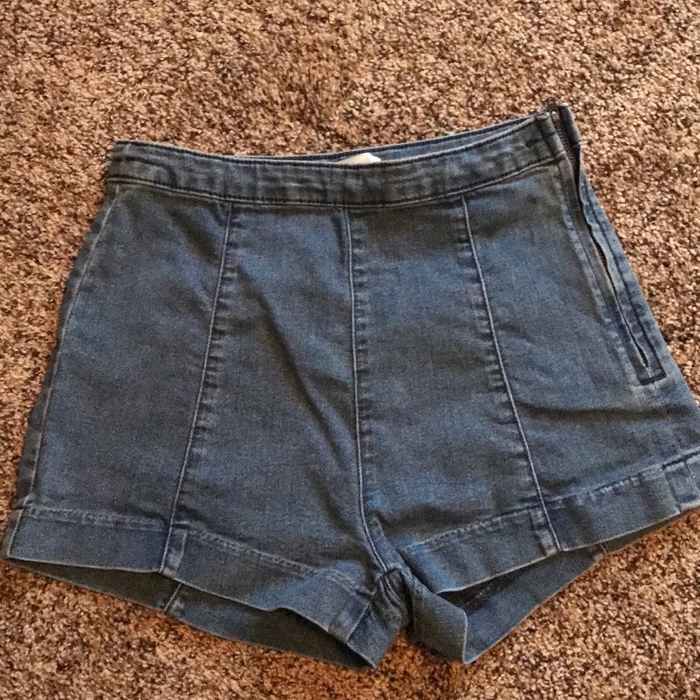 High waisted H&M denim shorts
